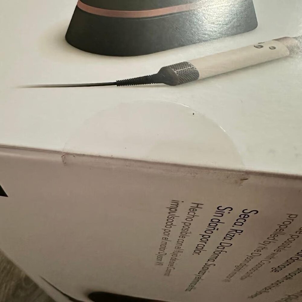 Dyson Airwrap Multi Styler LONG in Ceramic Pink & Rose Gold (Limited Edition) - Picture 4 of 5